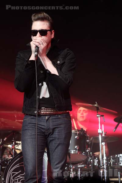 KASABIAN - 2011-11-22 - PARIS - Zenith - 